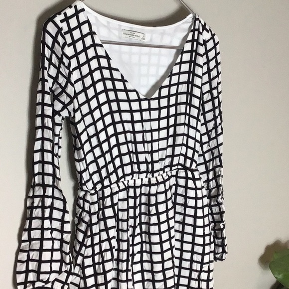 Abercrombie and Fitch > Quarter Sleeve Dress Extra Small - Picture 3 of 7